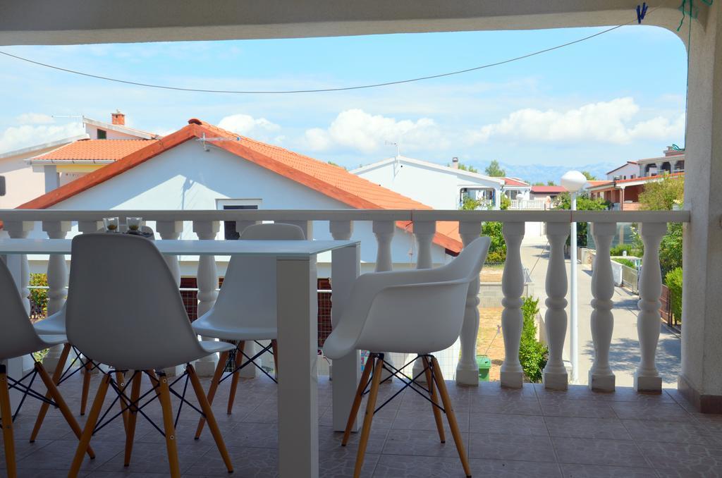 Apartman Medit Apartment Вир Екстериор снимка
